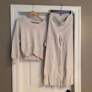 Women's Cream Sweater Set by Millk size small